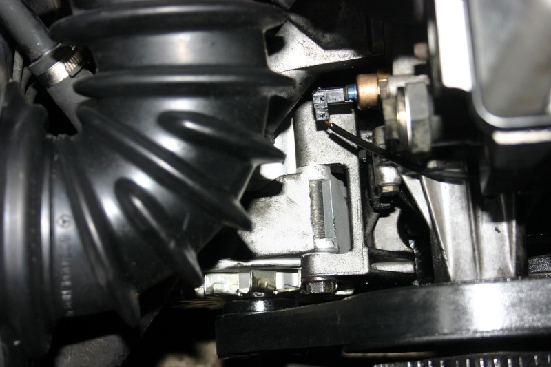[TUTO] Changement d'alternateur 300 turbo diesel W124 Img_6620