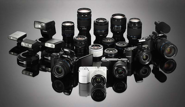 Photo de famille des Samsung Smart Camera NX210, NX1000 et NX20