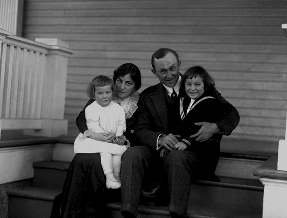 The lighter side of Ty Cobb - in vintage photos Cobbki10