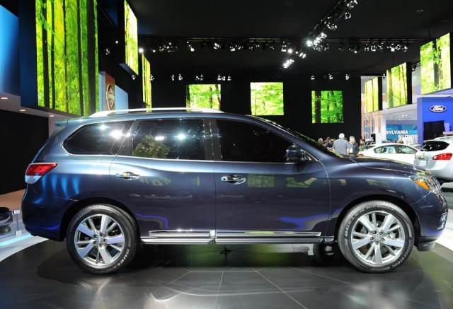 2012- [Nissan] Pathfinder Concept 05-nis10