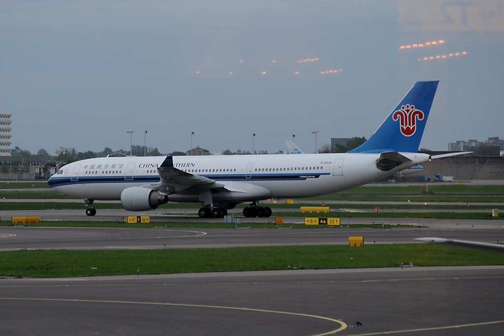 Amsterdam - Schiphol (AMS / EHAM) - Pagina 10 B-652610