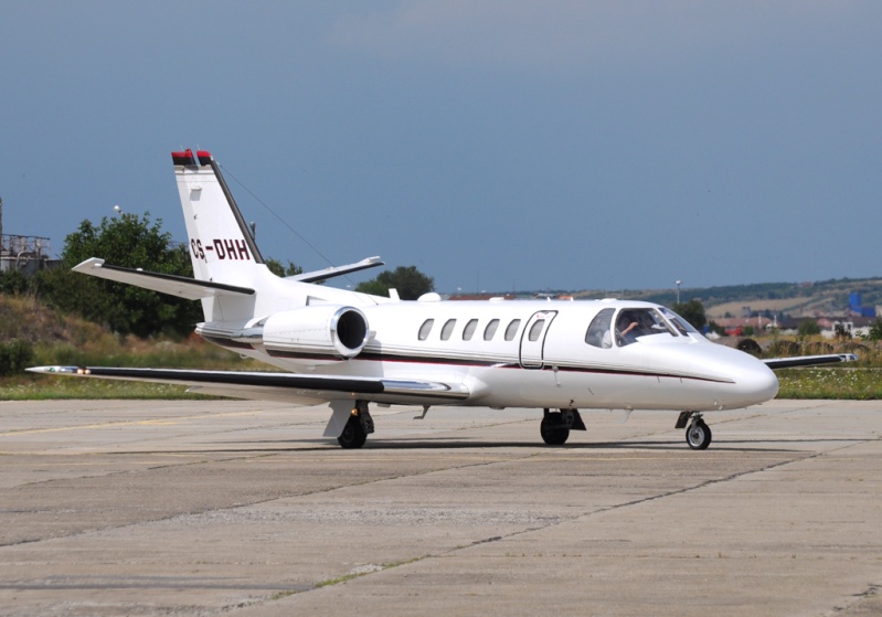 Aeroportul Oradea - Iulie 2011 Cs-dhh12