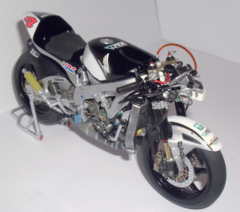 honda RS 250RW 2009 (la dernière 250 championne du monde) Sam_3429