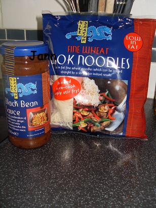 Wok noodles Sdc12911