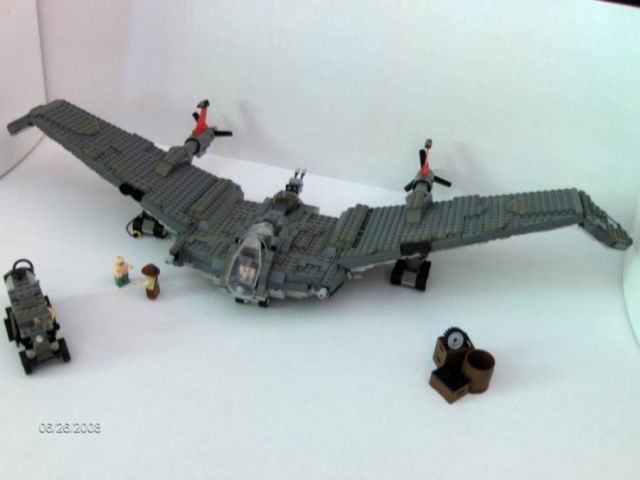 Custom Flying Wing, and Fuel Truck! Legos014