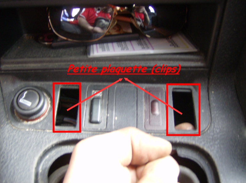 [ Bmw E36 ] Bouton de RAZ des indicateurs de maintenances Clips10