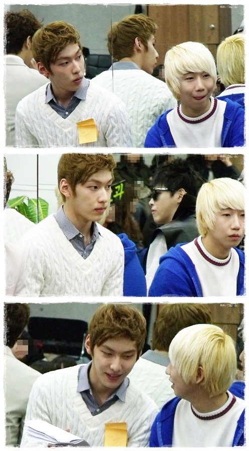 [PIC] Staff diary@fancafe 15.03.12  Jwbd310