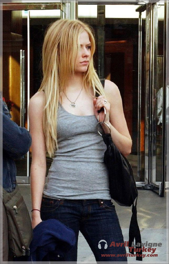 Avril Lavigne 09010