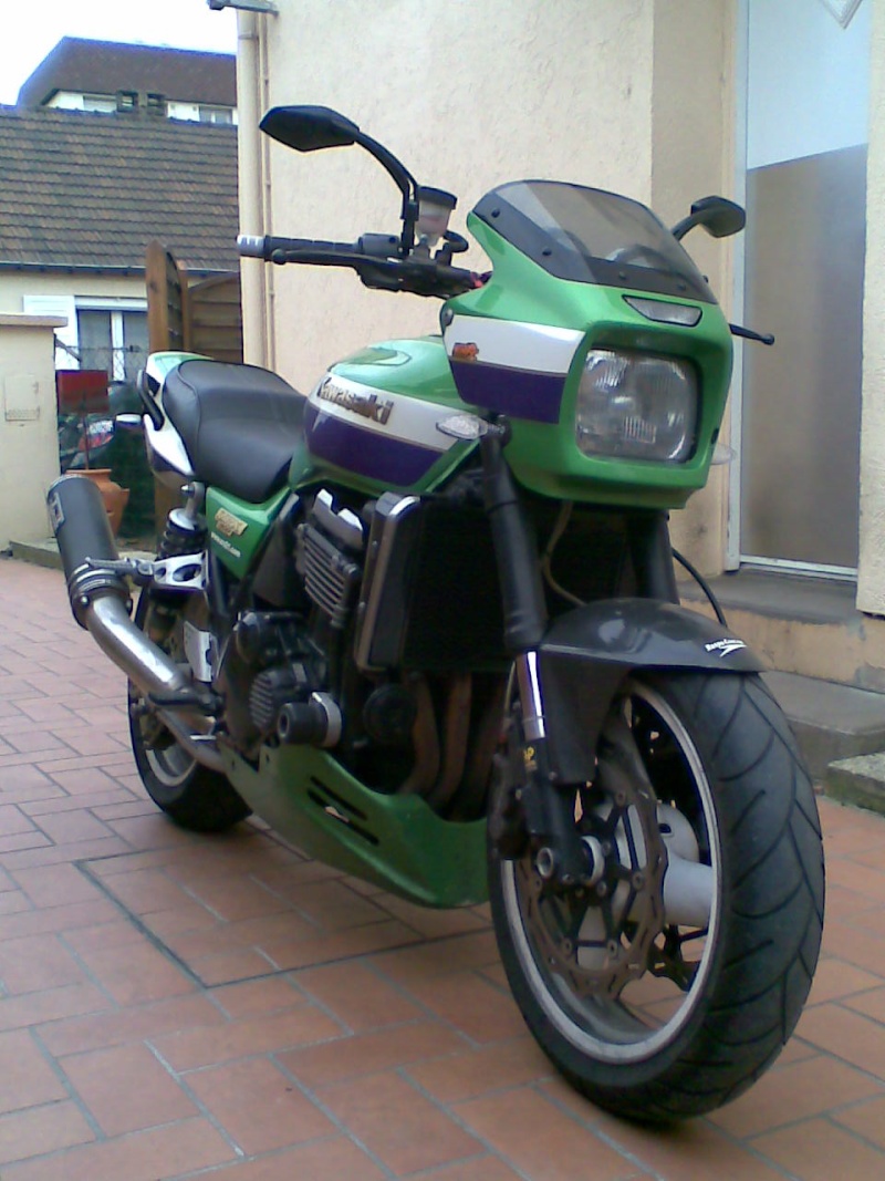y'a t'il des motards sur le FOFO??? Mon_zr10