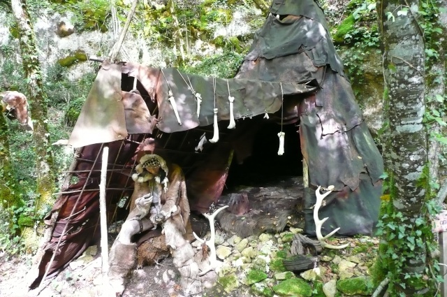 les grottes du roc de cazelle  dordogne P1000515