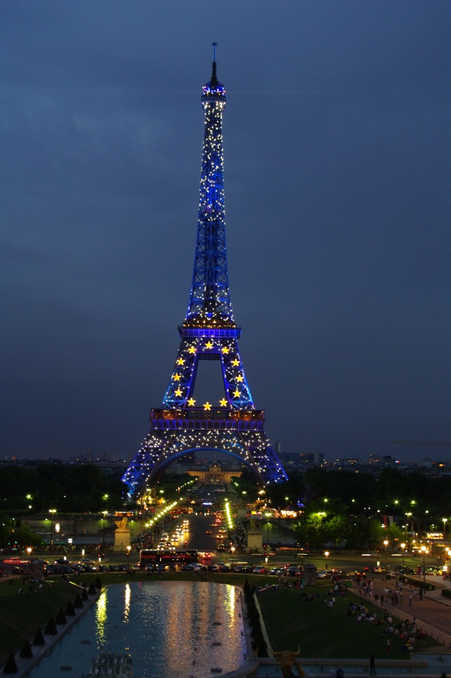 La tour Eiffel bleue, Paris 2008 Imgp1210