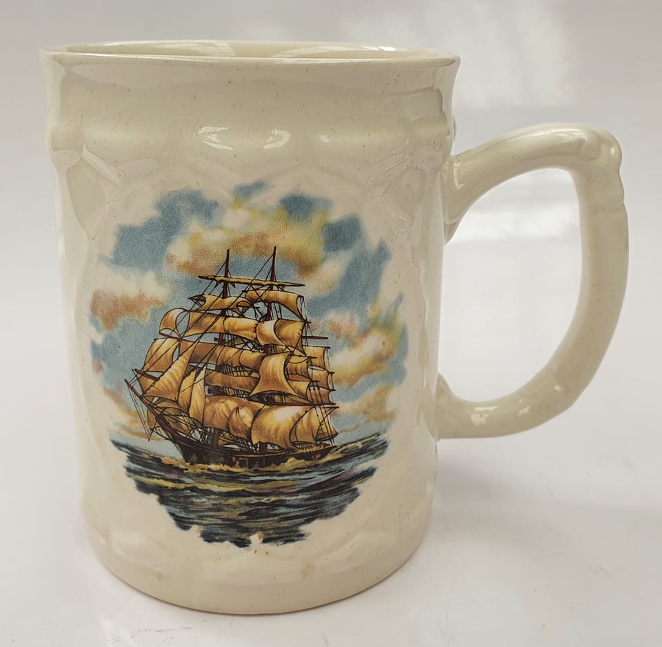 Sailing Ship Tankard Q1300 and Hunting Scene Q1400 130010