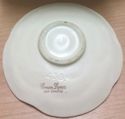 A new Shape !!! Shape 439 small round dish. 439_ba10