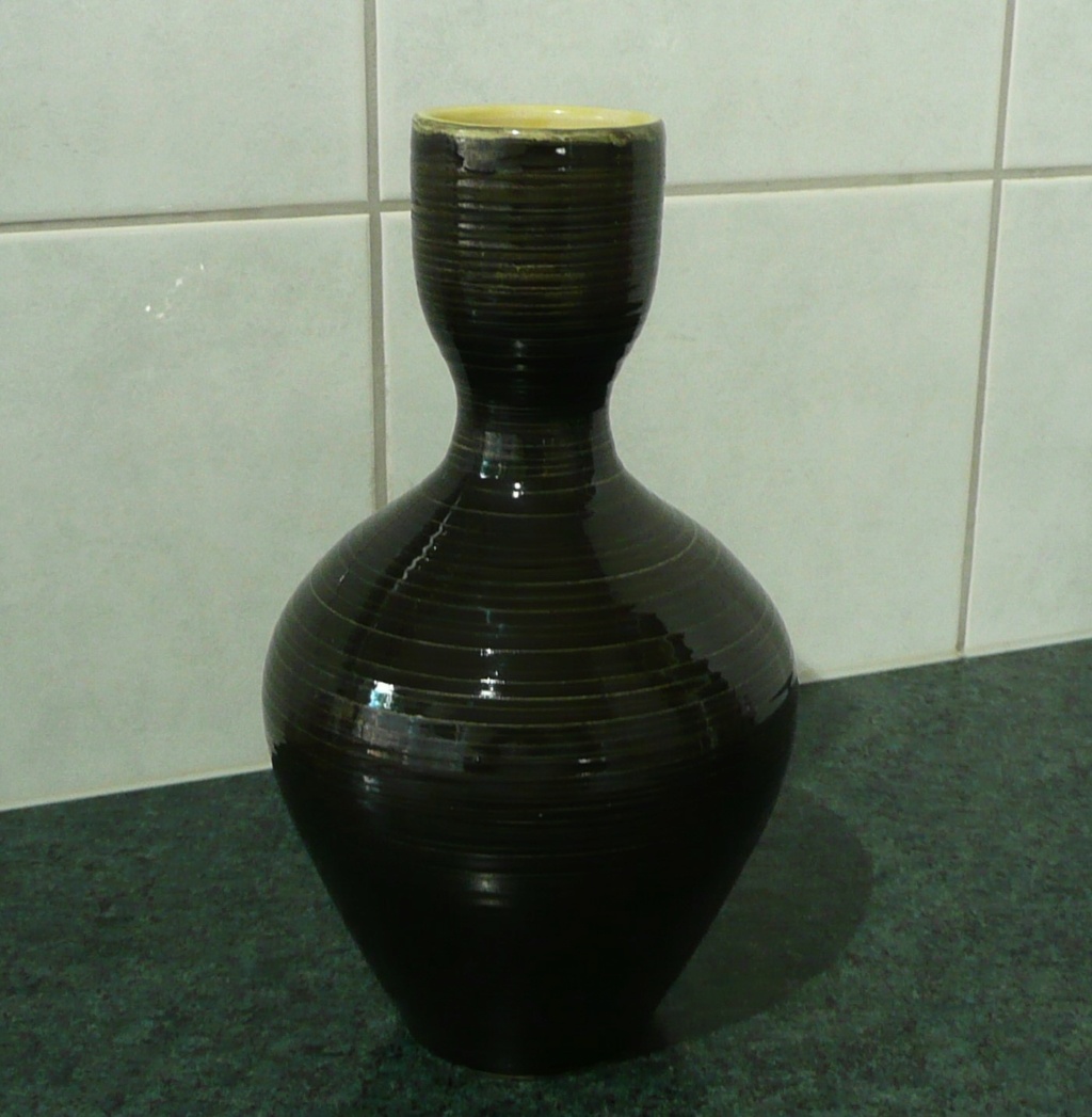 Shape 6 Steenstra Hand Potted/ Hand Crafted Vase _610