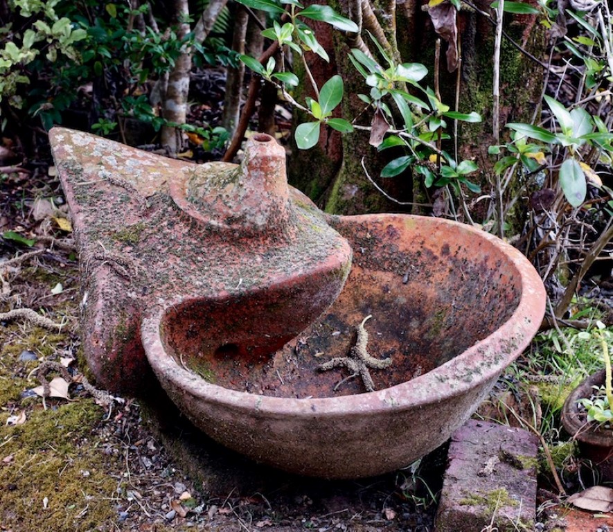Barry Brickell Pots from Driving Creek Barry_70