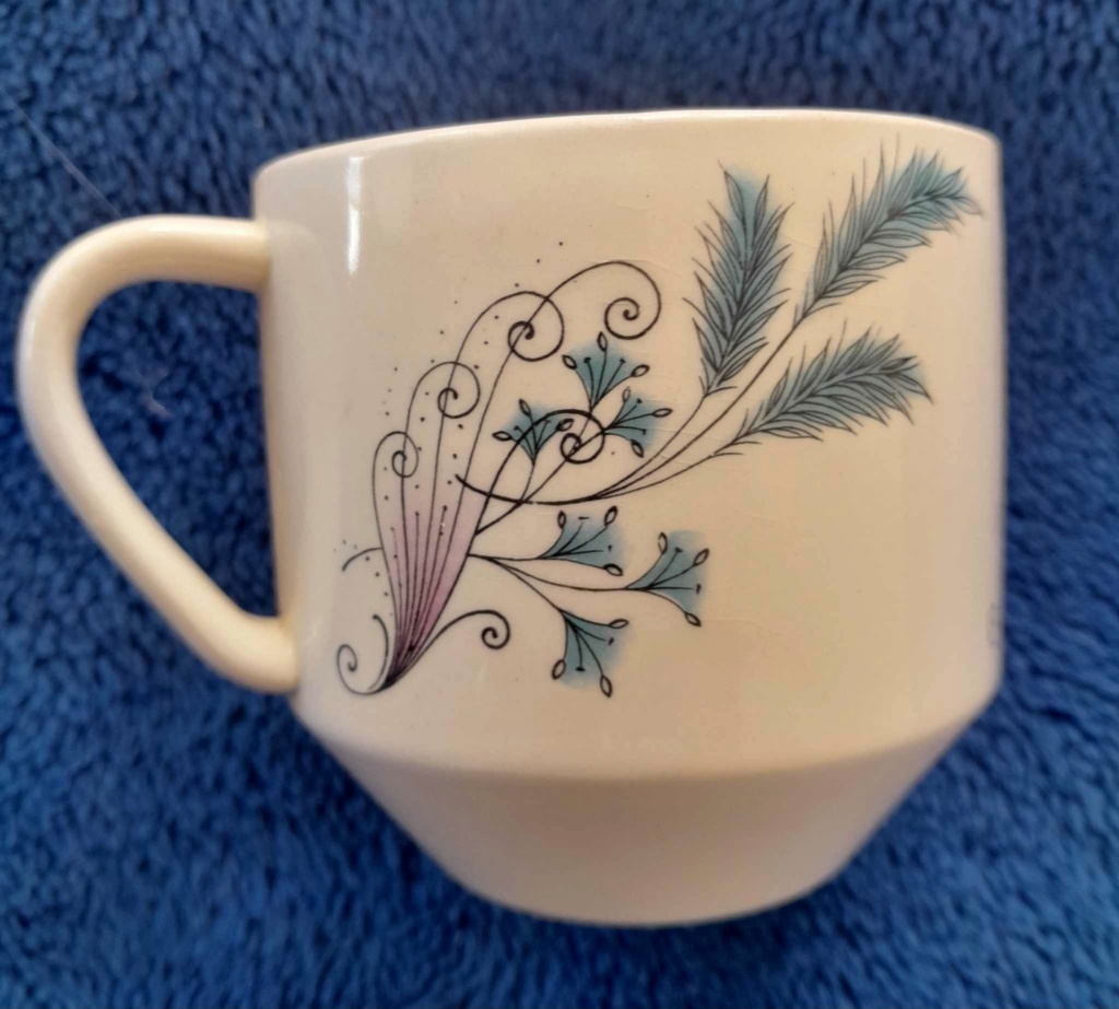 Gorgeous cup is Garland Pat.No.696 Blue_f12