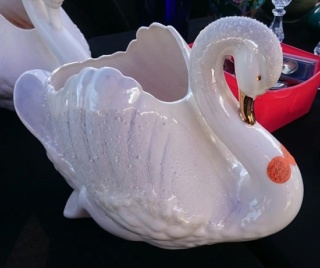 Shape 2147 Gold Beaked Swan was not made by Crown Lynn Large_10