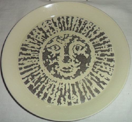 No name Sun Face pattern in brown and black designed by Peter Gibbs No_nam14