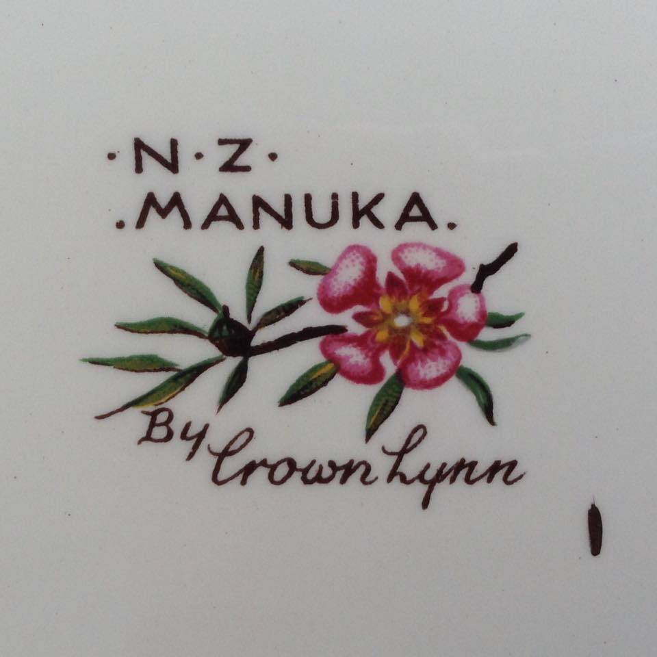 Manuka by Crown Lynn !!!! Nz_man11