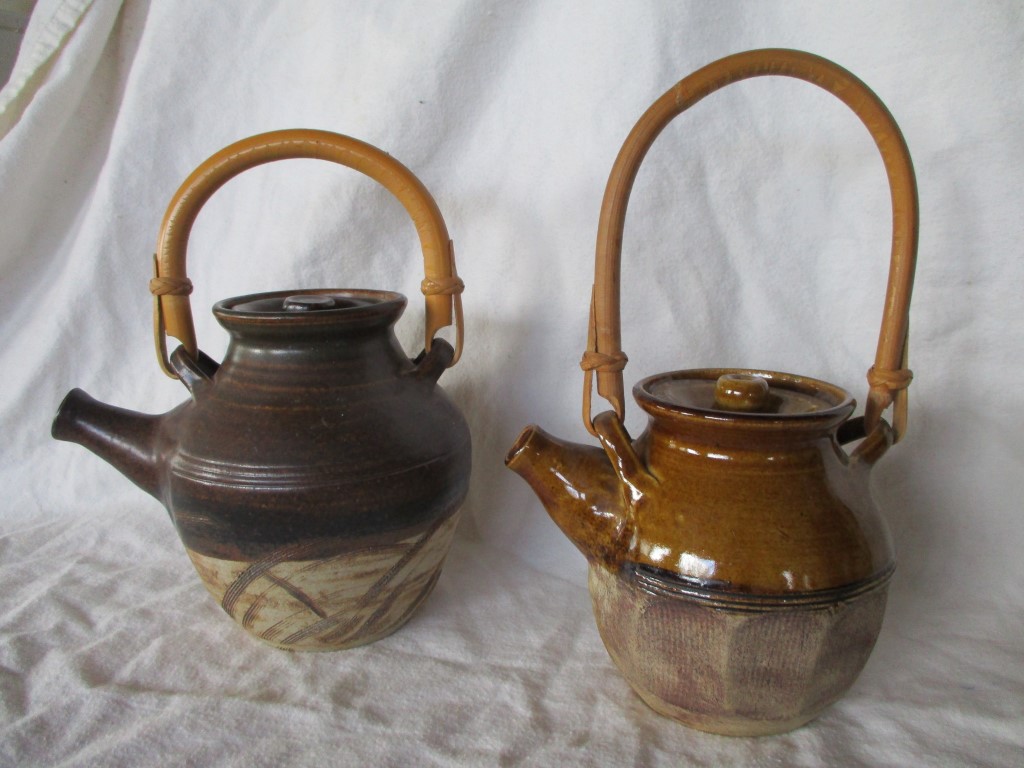 Mystery S mark teapots Sally_13