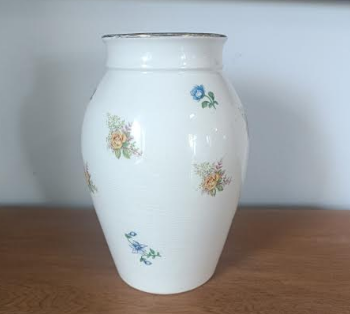 Steenstra Vase with decals Steens12