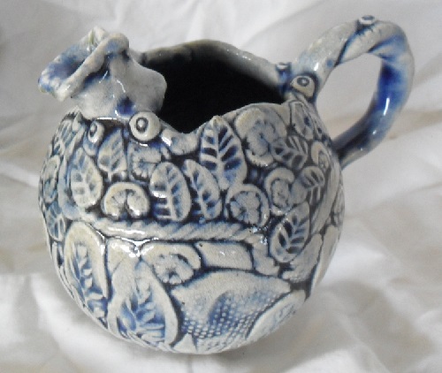 Kotuku Pottery - ( Ian Dalzell & Sue Pidgeon ) Sue_pi10