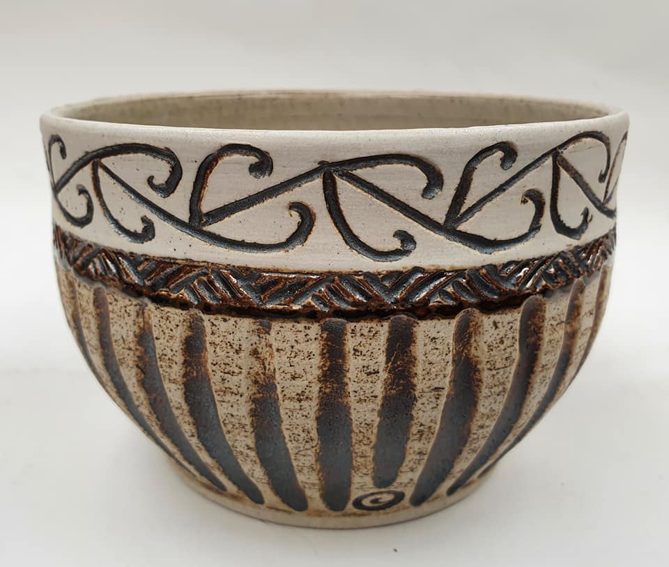 Te Maori Bowl by Louise Pickford and Noel Watson Te_mao10