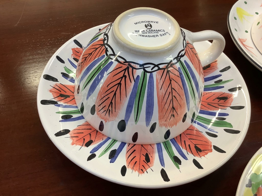 Terre Ceramics Handpainted Cups and Saucers !! Terra_16