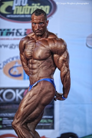 SCANDIANO: UN ALTRO CAMPIONE PER SCANDIANO, SANDRO MAIORANO CAMPIONE ITALIANO 2011 DI BODY BUILDING Maiora12