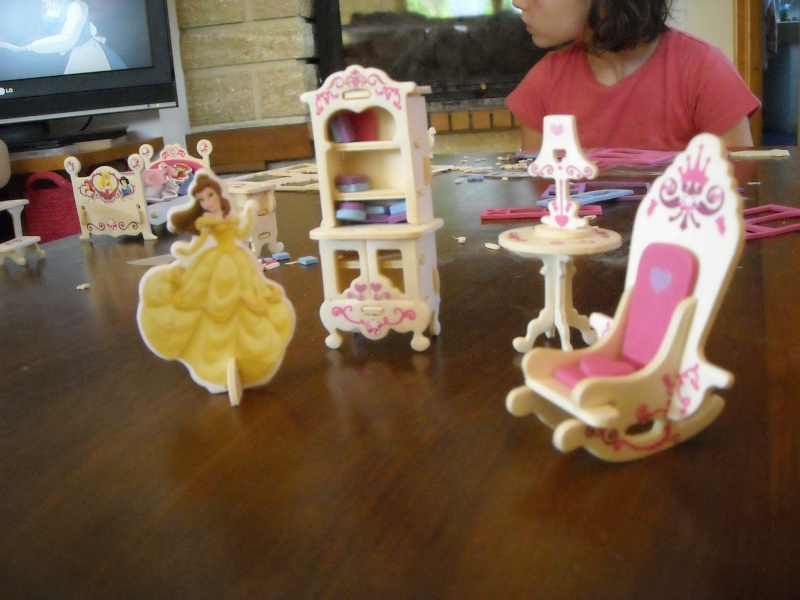 bricolage meubles en balsa disney princesses Dscn0013