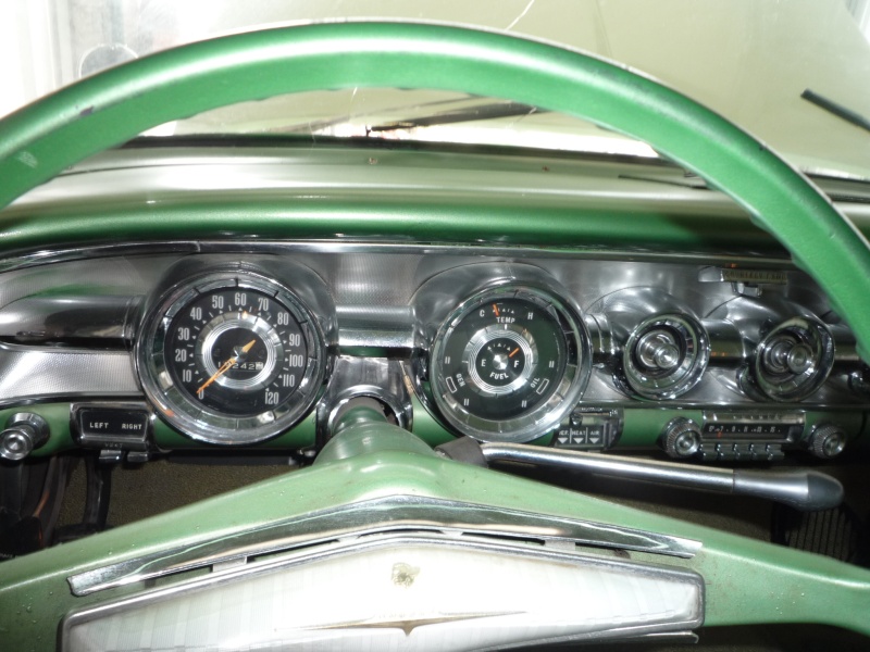 Pontiac 1958 la "petite" nouvelle + Autoradio soucis P1040013