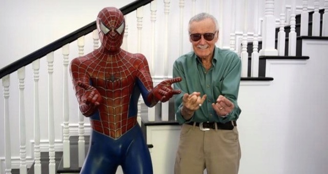 A Legend Passes: Stan Lee P1qvby10