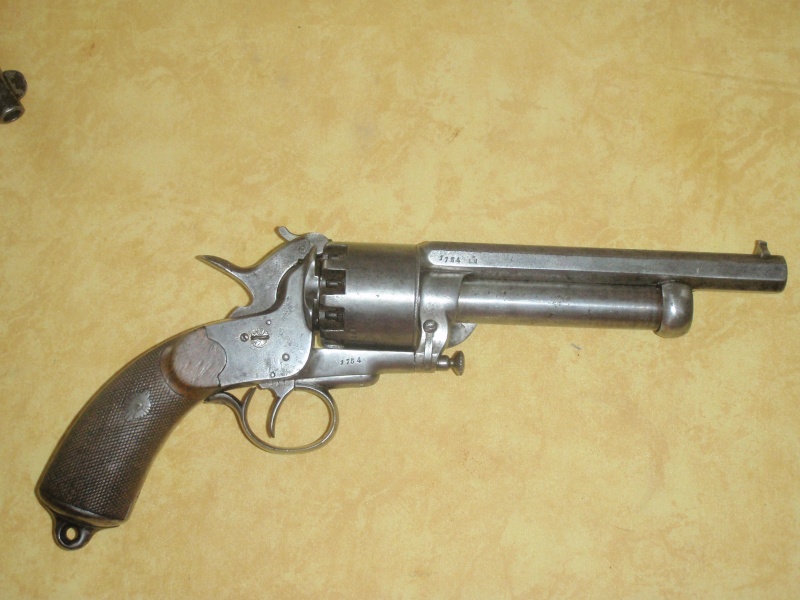 Revolver Le Mat de fabrication parisienne 2nd modéle P2221310