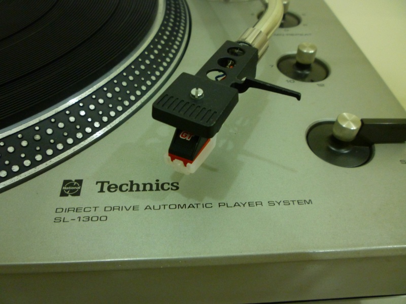 Technics SL-1300 Fully Automatic turntable (sold) P1110311