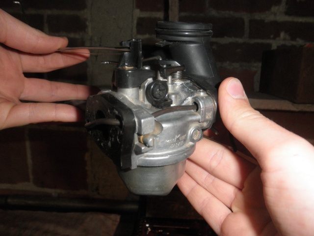 Moteur Honda GXV140 (de tondeuse) P7220216