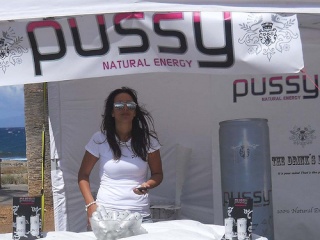 Ice Cold Pussy on the Beach 70471610