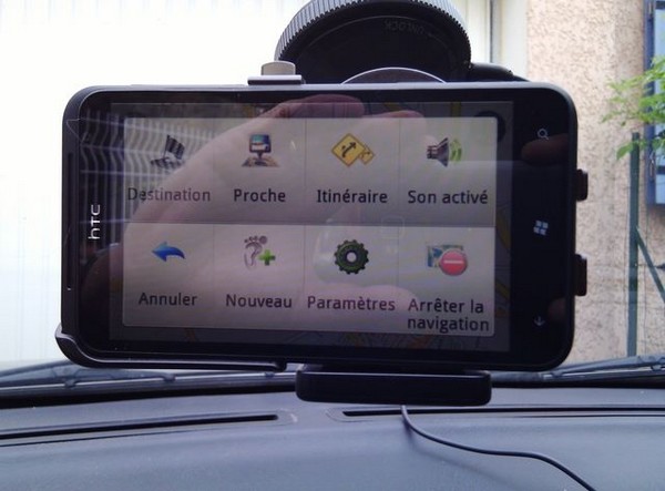 MOBILEFUN - [MOBILEFUN.FR] Test du Support de voiture officiel pour HTC Titan CU S600 Titan017