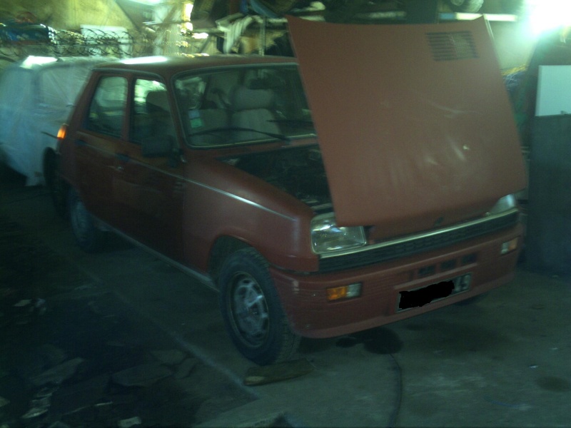 je suis sixter mais j'ai aussi une renault4 ou une renault5! c'est ici Pict0025