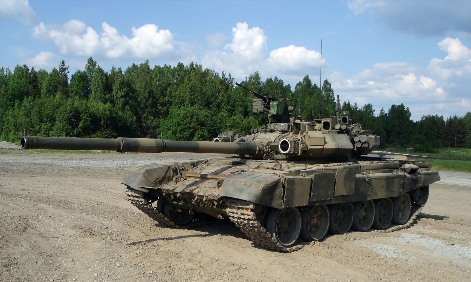 الدبابة الروسية T-90 T-90a_10
