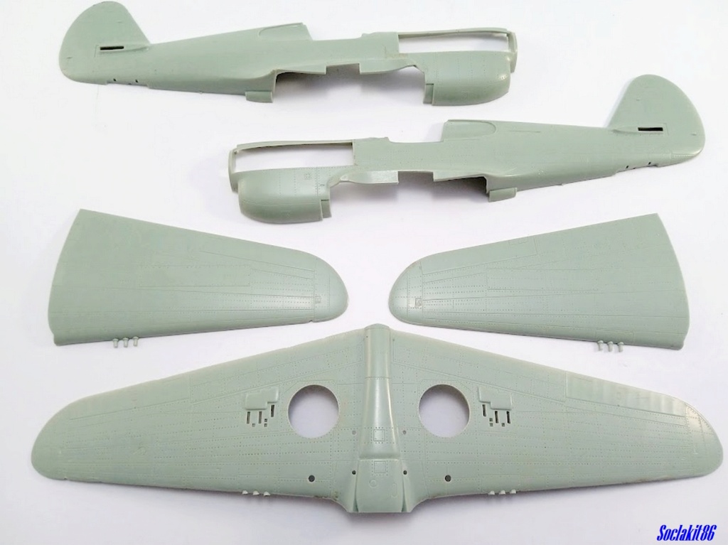 1/48 - Curtiss P-40E Warhawk - AMT/ERTL 0589