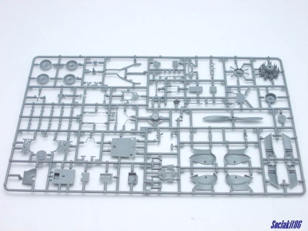 1/48 - PZL P-23B Karas - Mirage Hobby 0622