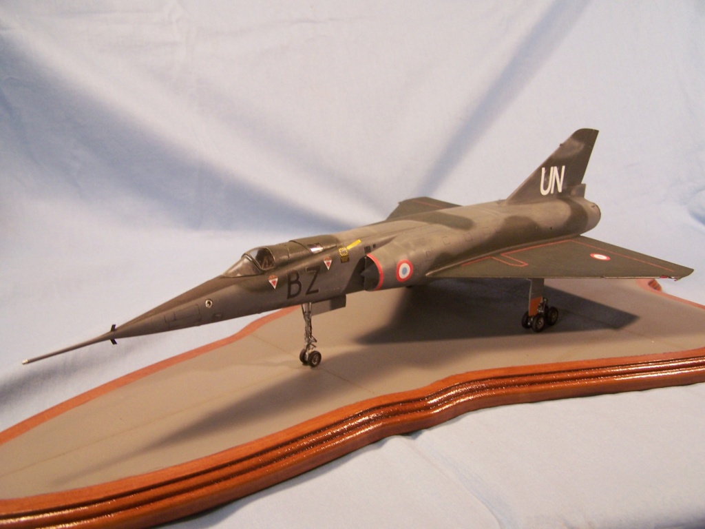 1/48 - Mirage IVA - Heller + Divers - Page 2 100_4812