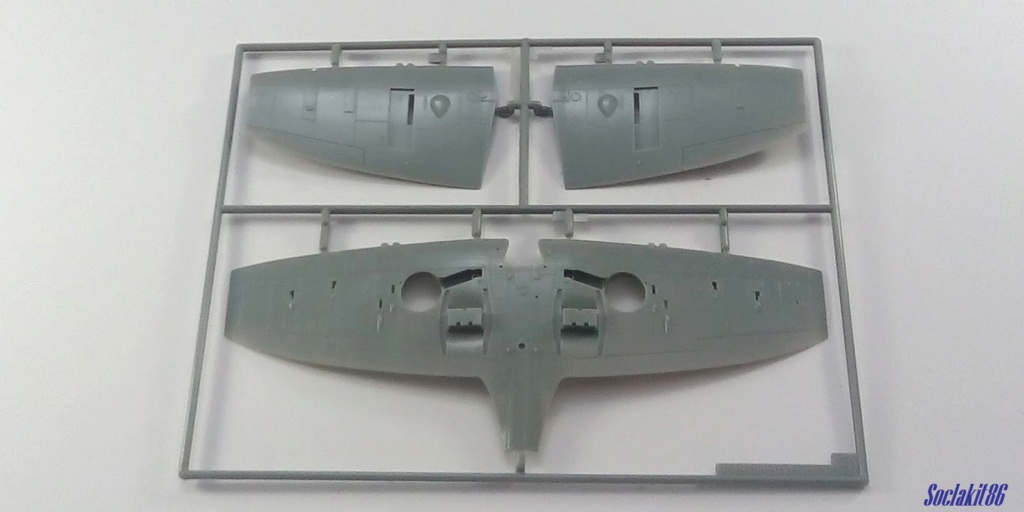 Spitfire Mk. VII / VIII "Pointed Wing" (Hasegawa 07321) au 1/48... 1337
