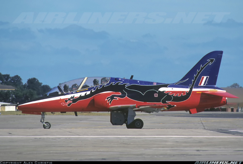 1/32 - BAe Hawk T-1  - Revell + Divers 25722311