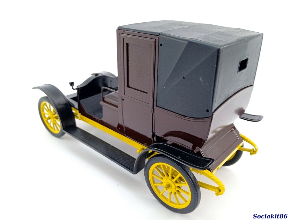 1/24 - Fil Rouge 2023 - Taxi Renault AG model 1910 - Heller 30705  3732