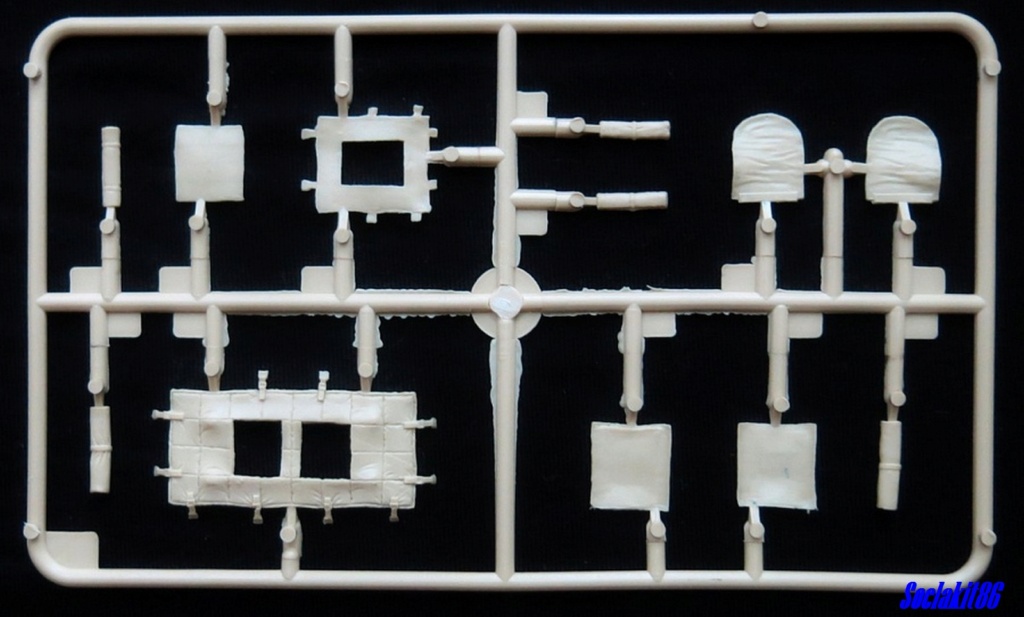 * 1/35 - A-222 Bereg - Trumpeter 4910