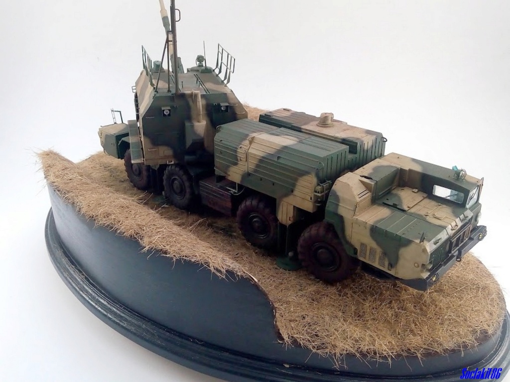 * 1/35 - A-222 Bereg - Trumpeter - Page 4 7710