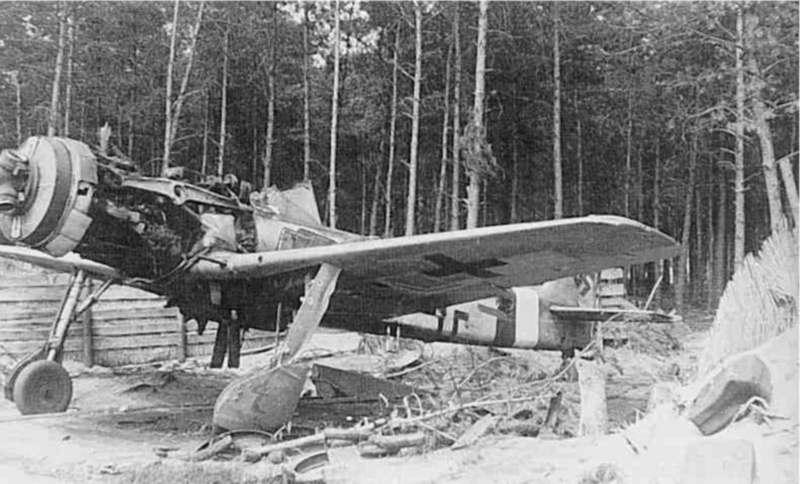 Focke Wulf FW 190D-9 W.Nr. 500647 du 7/JG-26 - Hustedt 1945 (Revell 1/32) Cntref10