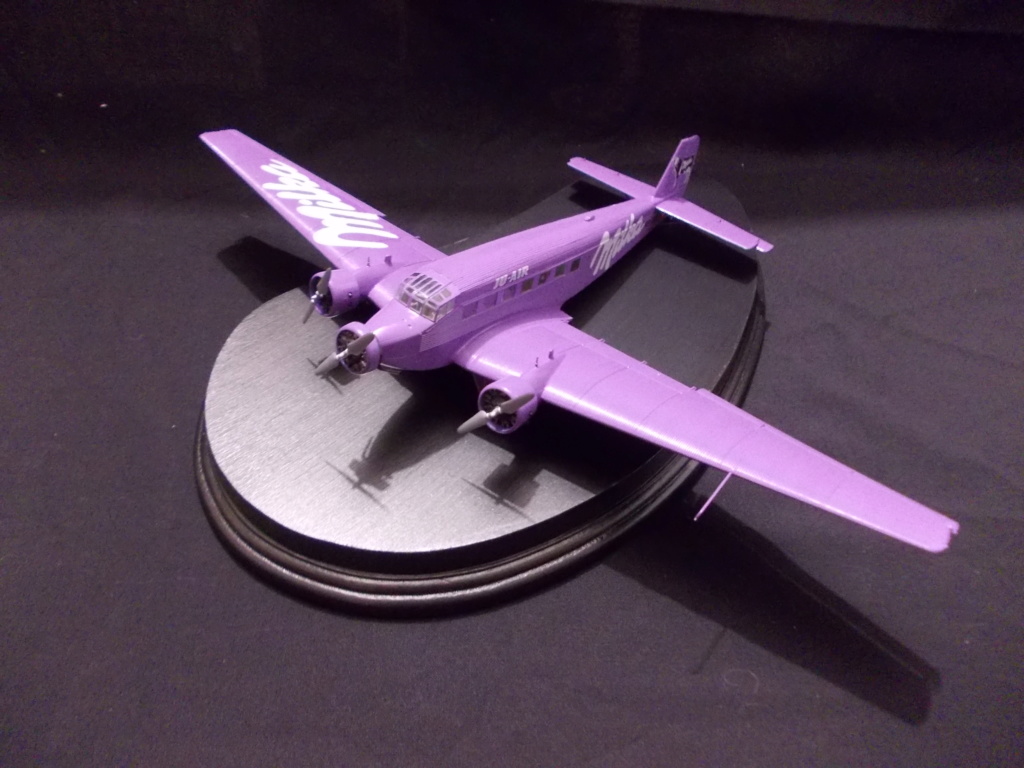 1/72 - Junkers Ju-52 "Milka" - Italeri et décals Karaya et FFSMC Dscn0016