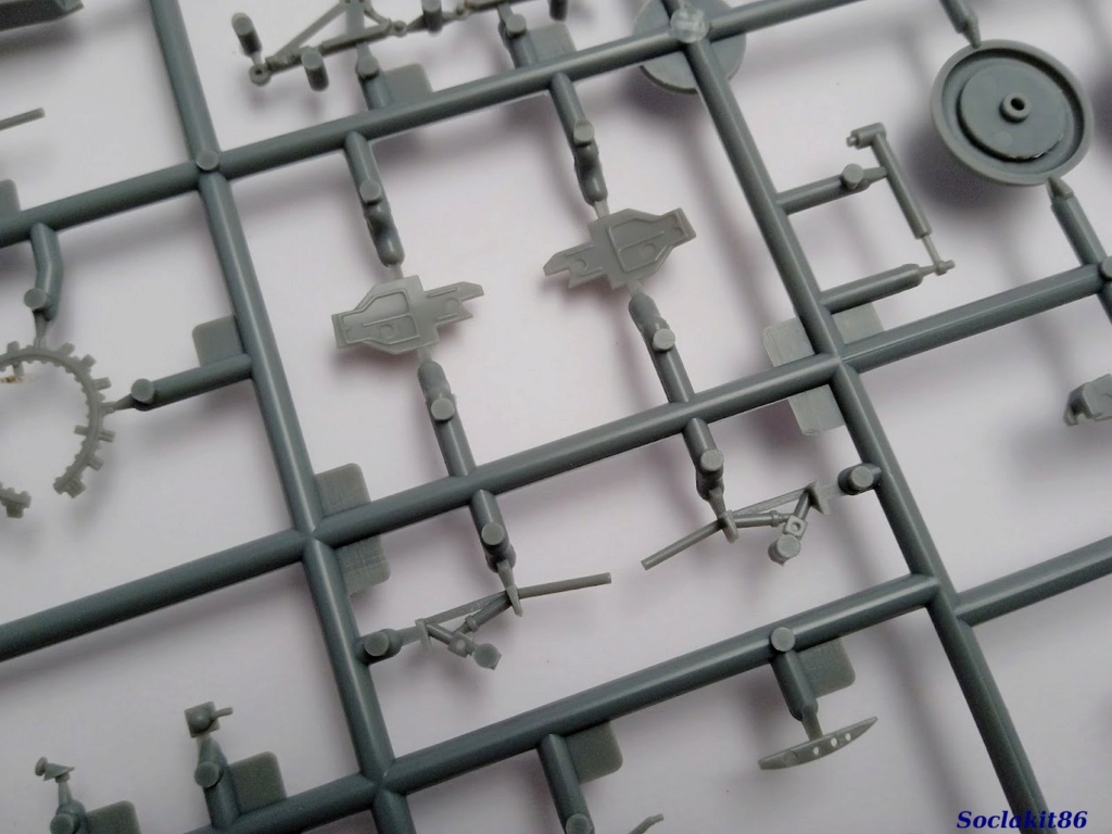1/48 - Chance Vought F4U-1 Corsair "Birdcage" Late - Hobby Boss 80382 El10